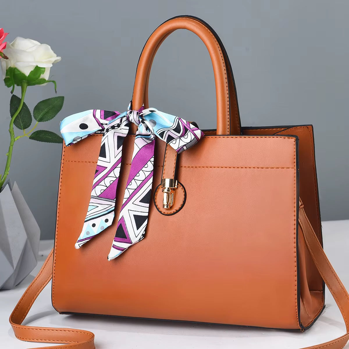 Elegant Women’s Tote Handbag