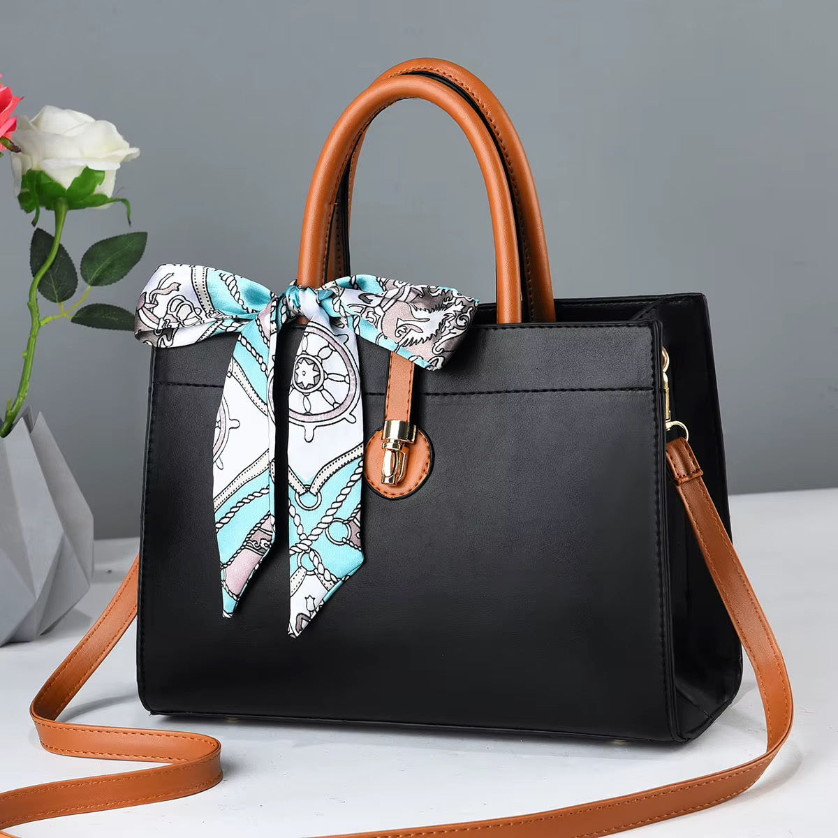 Elegant Women’s Tote Handbag